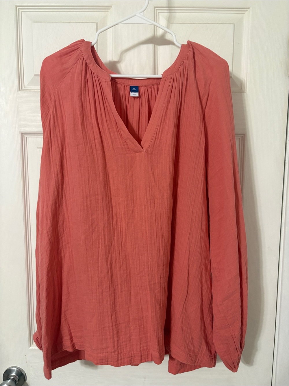 Old Navy Coral V-Neck Peasant Blouse
